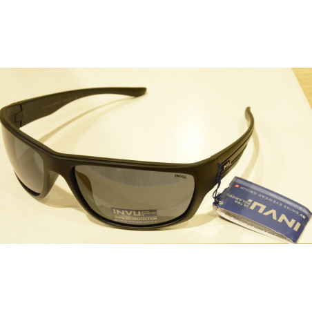 OCCHIALI DA SOLE POLARIZZATI INVU A 2400 A NERO LENTI 100% UV BLOCK SUNGLASSES POLARIZED